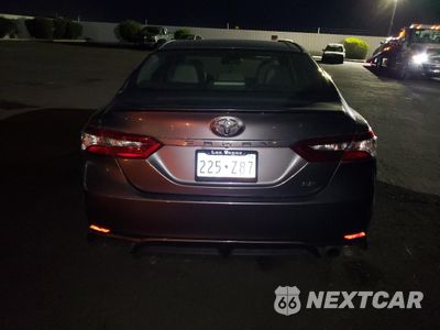 Zdjęcie 6 z 12 samochodu: 2018 TOYOTA CAMRY L VIN:4T1B11HK1JU016778 - miniatura