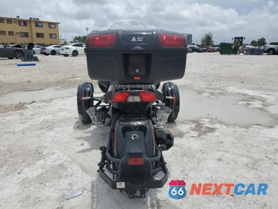 Czwarte zdjęcie samochodu z boku: 2020 CAN-AM SPYDER ROADSTER F3-S VIN:2BXRDDD24NV000246 - miniatura