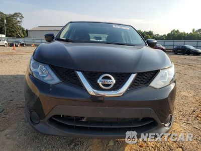 Piąte zdjęcie samochodu w środku: 2017 NISSAN ROGUE SPORT S VIN:JN1BJ1CR0HW141488 - miniatura
