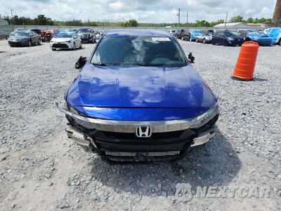 Piąte zdjęcie samochodu w środku: 2018 HONDA ACCORD SPORT VIN:1HGCV1F37JA153154 - miniatura