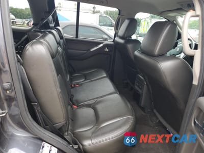 Zdjęcie 10 z 14 samochodu: 2011 NISSAN PATHFINDER S VIN:5N1AR1NBXBC608552 - miniatura