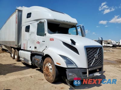 2022 VOLVO VN VNL 4V4NC9EH9NN298420 - główne zdjęcie licytacji z USA - miniatura