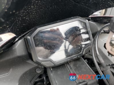 Zdjęcie 7 z 8 samochodu: 2024 KAWASAKI ZX636 K VIN:JKBZXJJ18RA000972 - miniatura