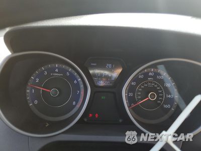 Zdjęcie 9 z 14 samochodu: 2014 HYUNDAI ELANTRA SE VIN:KMHDH4AE4EU086341 - miniatura