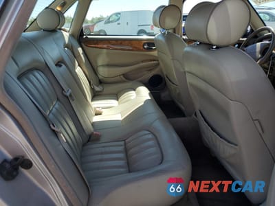 Zdjęcie 10 z 12 samochodu: 2001 JAGUAR XJ8 VIN:SAJDA14C01LF25878 - miniatura