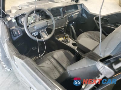 Piąte zdjęcie samochodu w środku: 2025 POLARIS GENERAL XP 1000 ULTIMATE VIN:3NSGXK998SH157032 - miniatura
