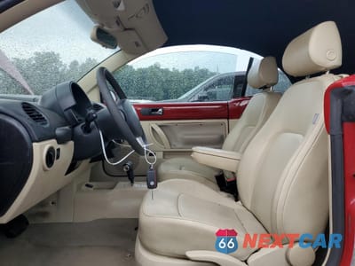 Zdjęcie 7 z 12 samochodu: 2006 VOLKSWAGEN NEW BEETLE CONVERTIBLE OPTION PACKAGE 1 VIN:3VWRF31Y86M306233 - miniatura