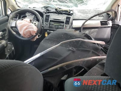 Zdjęcie 8 z 12 samochodu: 2011 NISSAN VERSA VIN:3N1BC1CP5BL512196 - miniatura