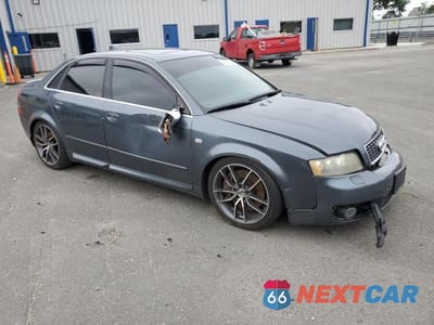 Czwarte zdjęcie samochodu z boku: 2004 AUDI S4 VIN:WAUPL58EX4A106889 - miniatura