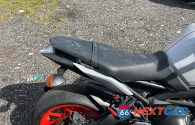 Zdjęcie 6 z 15 samochodu: 2019 YAMAHA MT09 VIN:JYARN53E0KA004605 - miniatura