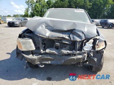 Piąte zdjęcie samochodu w środku: 2007 GMC ENVOY VIN:1GKDS13S872183973 - miniatura