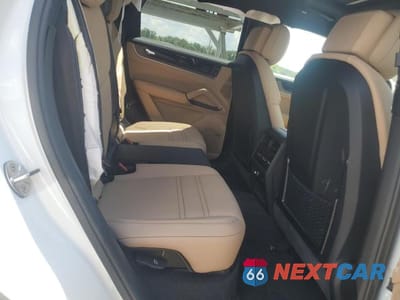 Zdjęcie 11 z 13 samochodu: 2024 PORSCHE CAYENNE VIN:WP1AA2AY9RDA12217 - miniatura