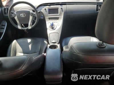 Zdjęcie 8 z 12 samochodu: 2013 TOYOTA PRIUS VIN:JTDKN3DU1D5569991 - miniatura