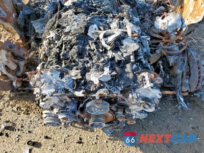 Zdjęcie 11 z 11 samochodu: 2007 BMW Motorrad M6 VIN:WBSEH93507B798548 - miniatura