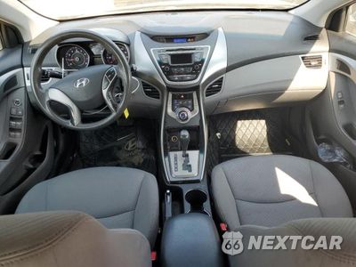 Zdjęcie 8 z 12 samochodu: 2013 HYUNDAI ELANTRA GLS VIN:5NPDH4AE7DH269276 - miniatura