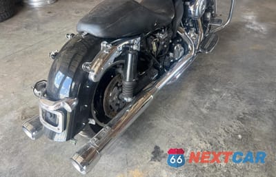 Zdjęcie 6 z 11 samochodu: 2011 HARLEY-DAVIDSON FLHX VIN:1HD1KBM14BB659525 - miniatura