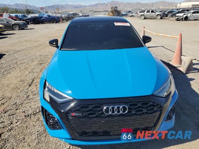 Piąte zdjęcie samochodu w środku: 2023 AUDI RS3 VIN:WUAG4DGY0PA901351 - miniatura