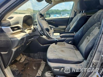 Zdjęcie 7 z 12 samochodu: 2021 TOYOTA HIGHLANDER L VIN:5TDZZRAH3MS061545 - miniatura