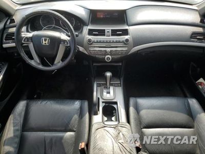 Zdjęcie 8 z 12 samochodu: 2011 HONDA ACCORD VIN:1HGCP2F65BA045868 - miniatura