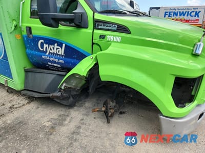 Zdjęcie 9 z 10 samochodu: 2019 FORD F750 SUPER DUTY DELIVERY TRUCK VIN:1FDPF7AY1KDF12741 - miniatura