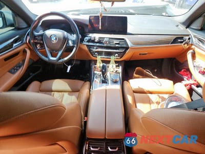 Zdjęcie 8 z 13 samochodu: 2023 BMW 530E VIN:WBA13AG05PCL84810 - miniatura