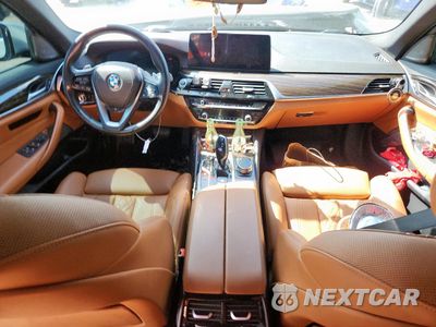 Zdjęcie 8 z 13 samochodu: 2023 BMW 530E VIN:WBA13AG05PCL84810 - miniatura