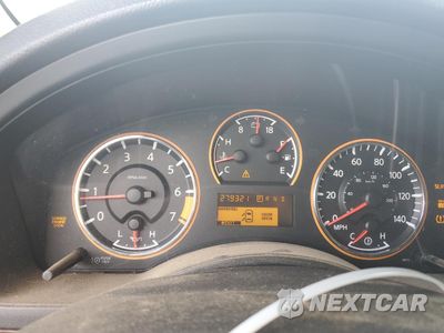 Zdjęcie 9 z 13 samochodu: 2011 NISSAN ARMADA SV VIN:5N1BA0NDXBN621152 - miniatura