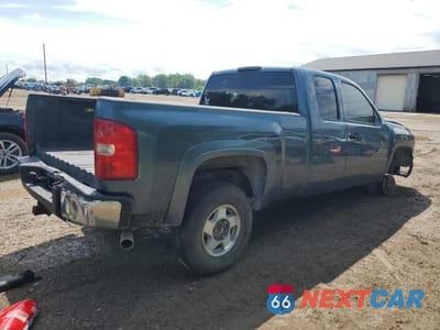 Trzecie zdjęcie samochodu z tyłu: 2008 CHEVROLET SILVERADO K1500 VIN:2GCEK190281100688 - miniatura