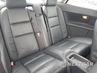 Zdjęcie 10 z 12 samochodu: 2010 VOLVO C70 T5 VIN:YV1672MCXAJ094366 - miniatura