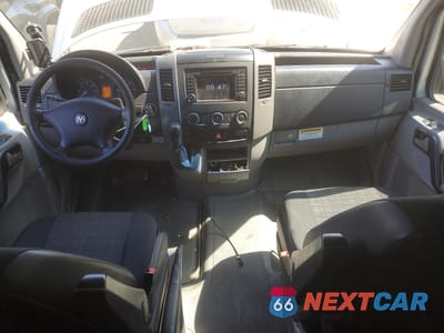 Zdjęcie 8 z 12 samochodu: 2008 DODGE SPRINTER 2500 VIN:WDWPE745085244404 - miniatura