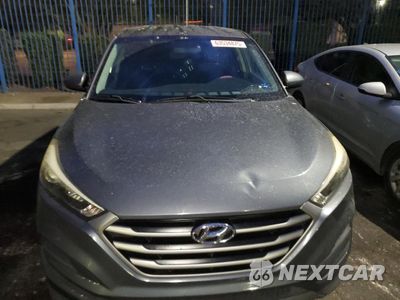Piąte zdjęcie samochodu w środku: 2017 HYUNDAI TUCSON SE VIN:KM8J23A4XHU482851 - miniatura