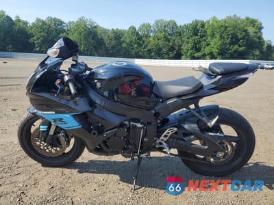 Trzecie zdjęcie samochodu z tyłu: 2011 SUZUKI GSX750 VIN:JS1GR7MA8B2100817 - miniatura