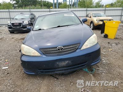 Piąte zdjęcie samochodu w środku: 2002 TOYOTA CAMRY LE VIN:4T1BE32K52U597101 - miniatura