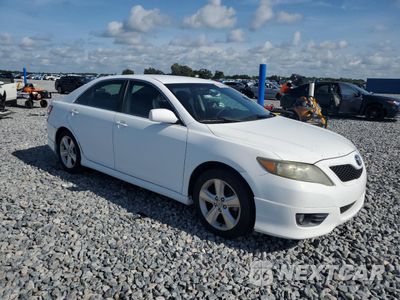 Czwarte zdjęcie samochodu z boku: 2010 TOYOTA CAMRY BASE VIN:4T1BF3EK1AU504386 - miniatura