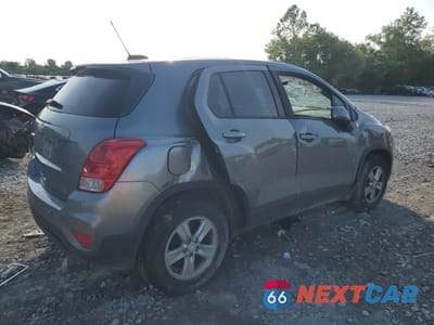 Trzecie zdjęcie samochodu z tyłu: 2020 CHEVROLET TRAX LS VIN:3GNCJKSB7LL174943 - miniatura