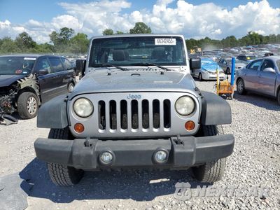 Piąte zdjęcie samochodu w środku: 2013 JEEP WRANGLER UNLIMITED SPORT VIN:1C4BJWDGXDL595458 - miniatura