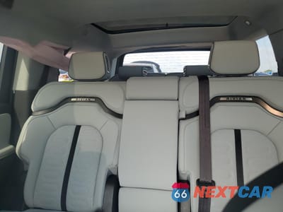 Zdjęcie 10 z 16 samochodu: 2024 RIVIAN R1S ADVENTURE VIN:7PDSGBBA6RN045071 - miniatura