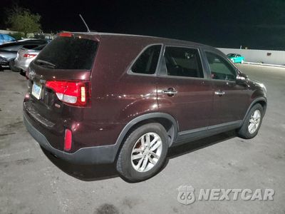 Trzecie zdjęcie samochodu z tyłu: 2014 KIA SORENTO LX VIN:5XYKT3A6XEG460899 - miniatura