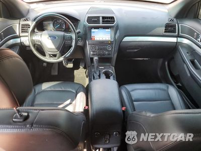 Zdjęcie 8 z 16 samochodu: 2017 FORD EXPLORER XLT VIN:1FM5K7D8XHGC89458 - miniatura