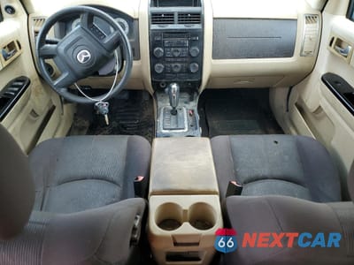Zdjęcie 8 z 13 samochodu: 2008 MAZDA TRIBUTE I VIN:4F2CZ02Z48KM18527 - miniatura
