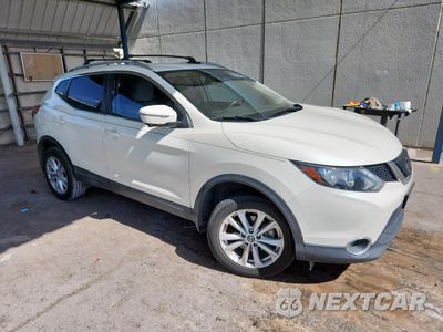 Czwarte zdjęcie samochodu z boku: 2019 NISSAN ROGUE SPORT S VIN:JN1BJ1CP0KW233612 - miniatura