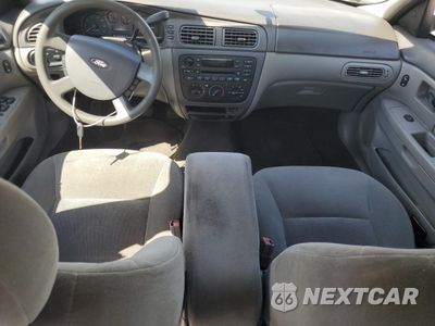 Zdjęcie 8 z 14 samochodu: 2006 FORD TAURUS SE VIN:1FAFP53U26A144403 - miniatura