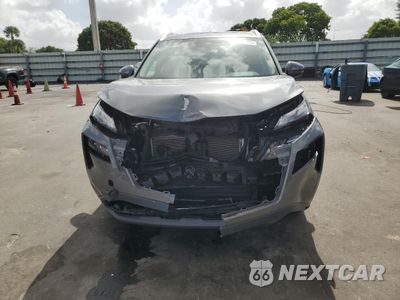 Piąte zdjęcie samochodu w środku: 2022 NISSAN ROGUE SV VIN:5N1BT3BA1NC729391 - miniatura