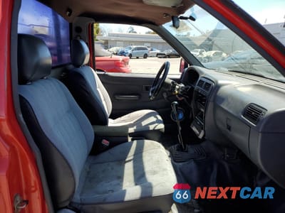 Zdjęcie 10 z 12 samochodu: 1995 NISSAN TRUCK E/XE VIN:1N6SD11S9SC371966 - miniatura
