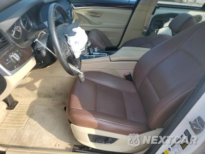 Zdjęcie 7 z 13 samochodu: 2013 BMW 528 XI VIN:WBAXH5C53DD111701 - miniatura