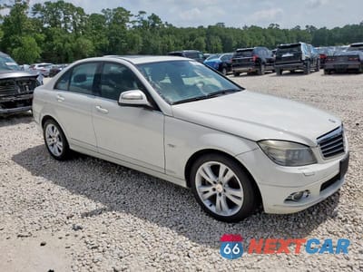 Czwarte zdjęcie samochodu z boku: 2009 MERCEDES-BENZ C 300 VIN:WDDGF54X29A153915 - miniatura