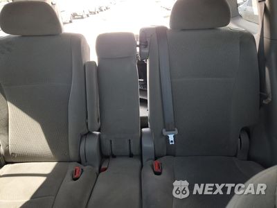 Zdjęcie 10 z 15 samochodu: 2010 TOYOTA HIGHLANDER VIN:5TDBK3EH9AS017607 - miniatura