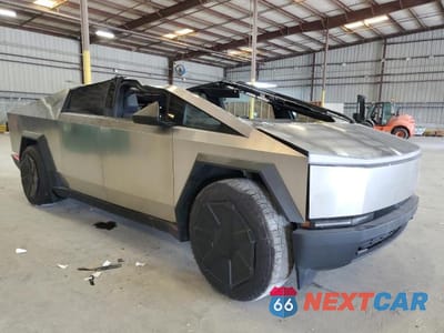 Czwarte zdjęcie samochodu z boku: 2024 TESLA CYBERTRUCK VIN:7G2CEHEE7RA027867 - miniatura