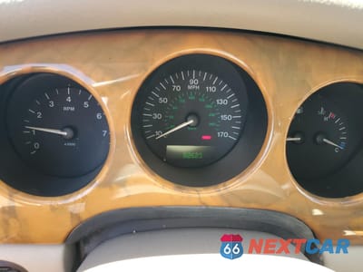 Zdjęcie 9 z 12 samochodu: 2001 JAGUAR XJ8 VIN:SAJDA14C01LF25878 - miniatura