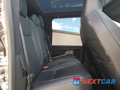 Zdjęcie 10 z 13 samochodu: 2024 TESLA CYBERTRUCK VIN:7G2CEHED4RA000603 - miniatura